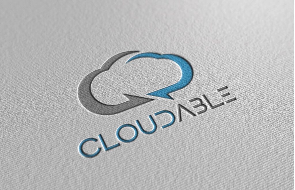 adriana chiabrera cloudable logo -
